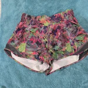 Lululemon Hotty Hot Shorts
